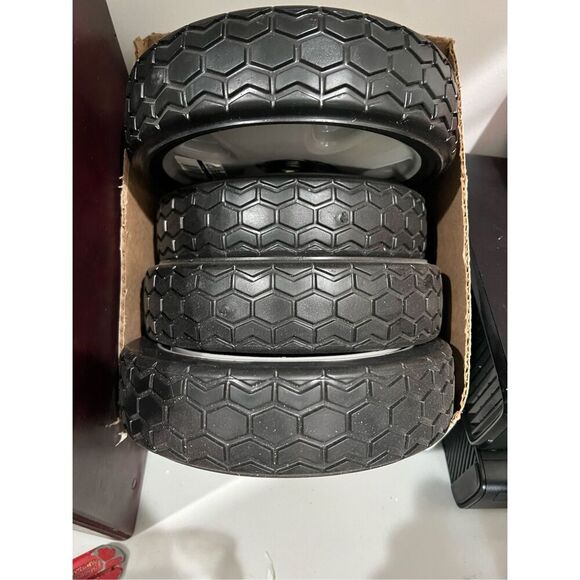 OEM 9 in. Replacement Wheel for Honda Lawn Mowers Model # 42710-VH7-305 - Picture 2 of 4